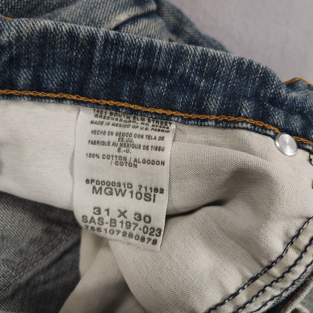 Genuine Wrangler Relaxed Fit Straight Jeans Men's 31x30 Blue Faded Distressed - Picture 6 of 15